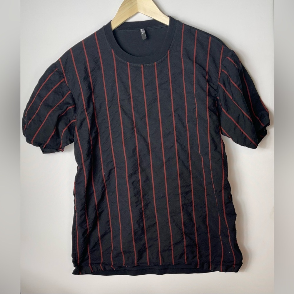 AUTHENTIC Versace Versus T-shirt Uomo Tessoto Black With Red Stripe Size 38/XS